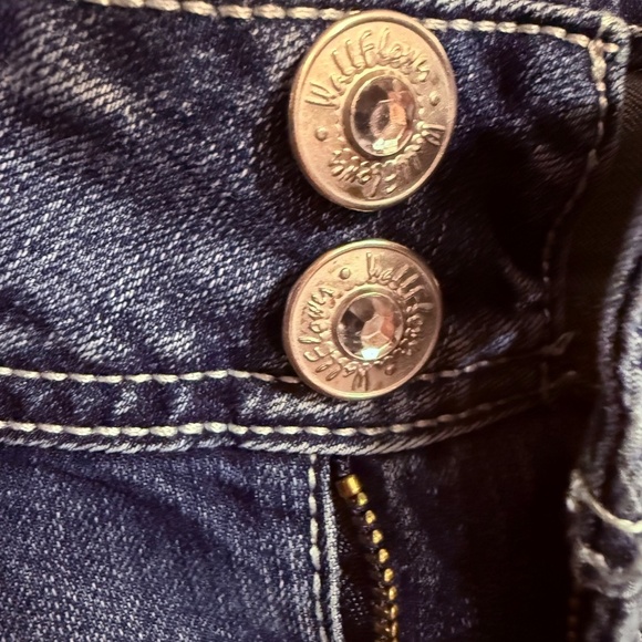 Wallflower Jeans - Picture 3 of 7